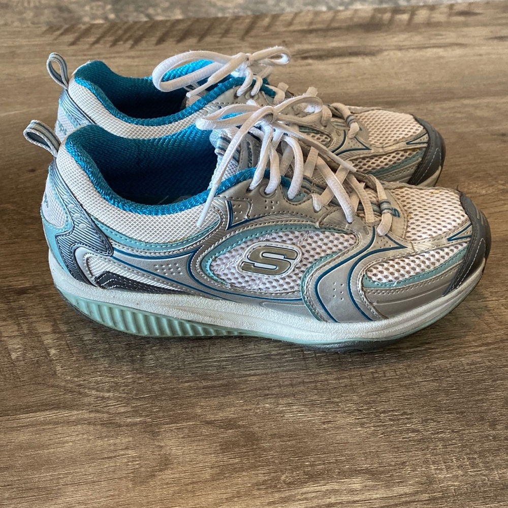 Skechers Shape Ups mesh material size 6.5
